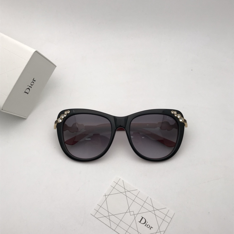 Dior Sunglasses AAAA-1110