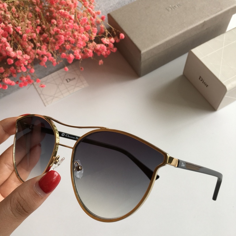 Dior Sunglasses AAAA-113