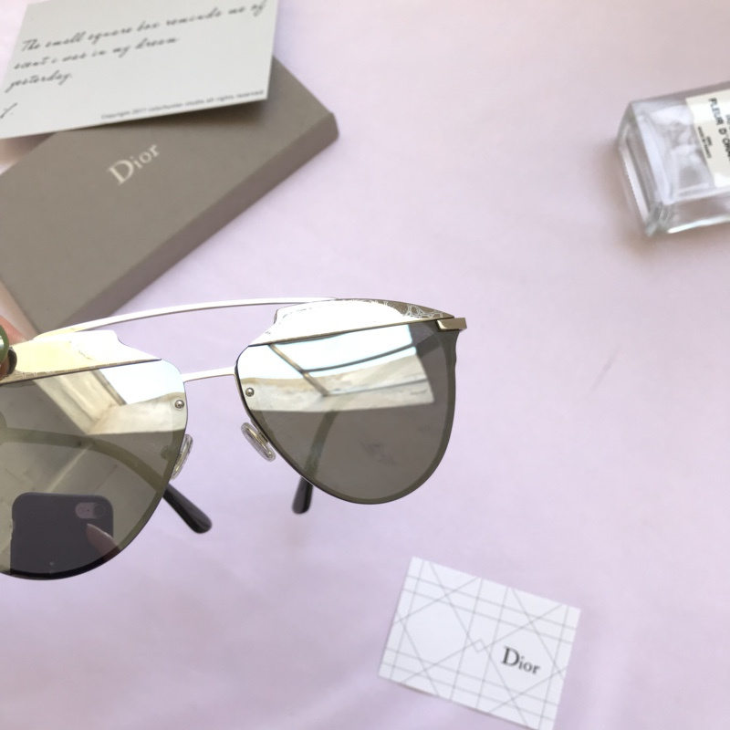 Dior Sunglasses AAAA-1135