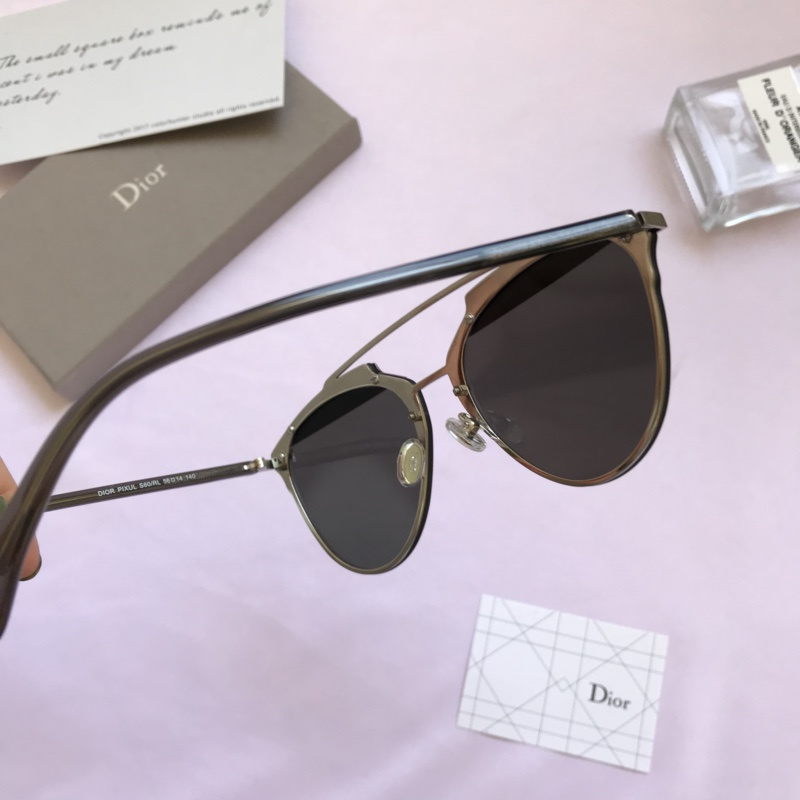 Dior Sunglasses AAAA-1136