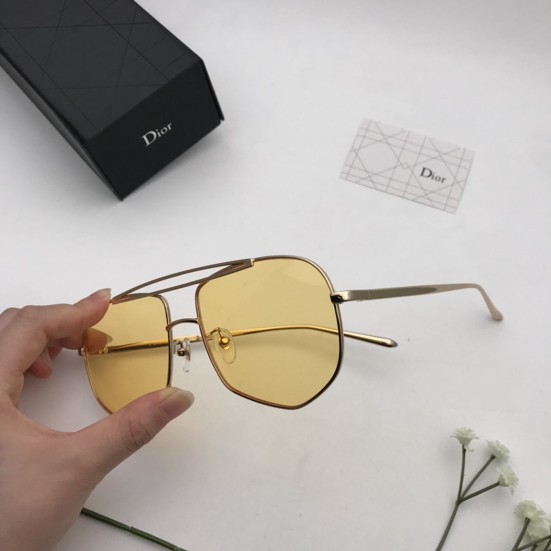 Dior Sunglasses AAAA-1162