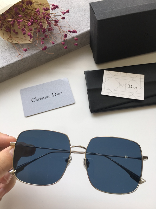 Dior Sunglasses AAAA-1182