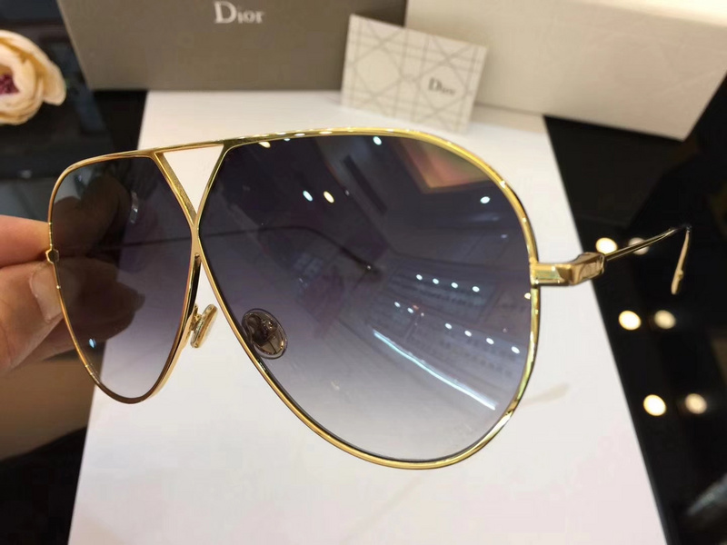 Dior Sunglasses AAAA-125