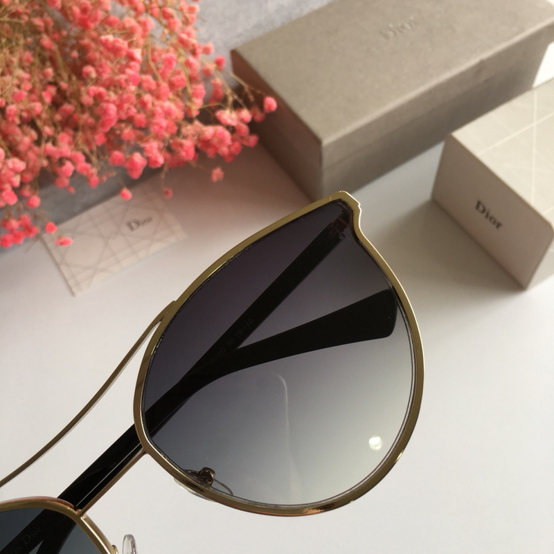 Dior Sunglasses AAAA-159