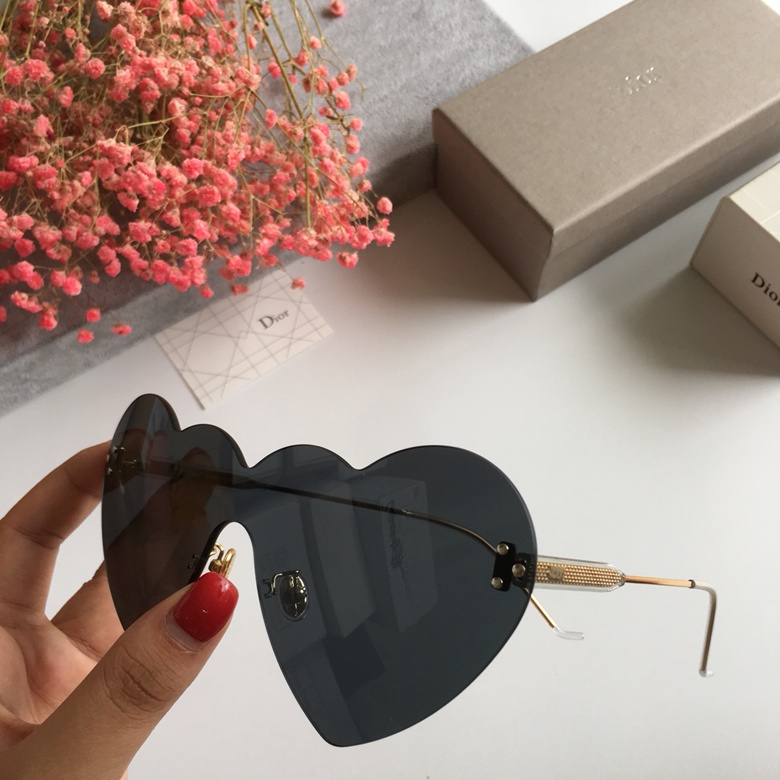 Dior Sunglasses AAAA-175