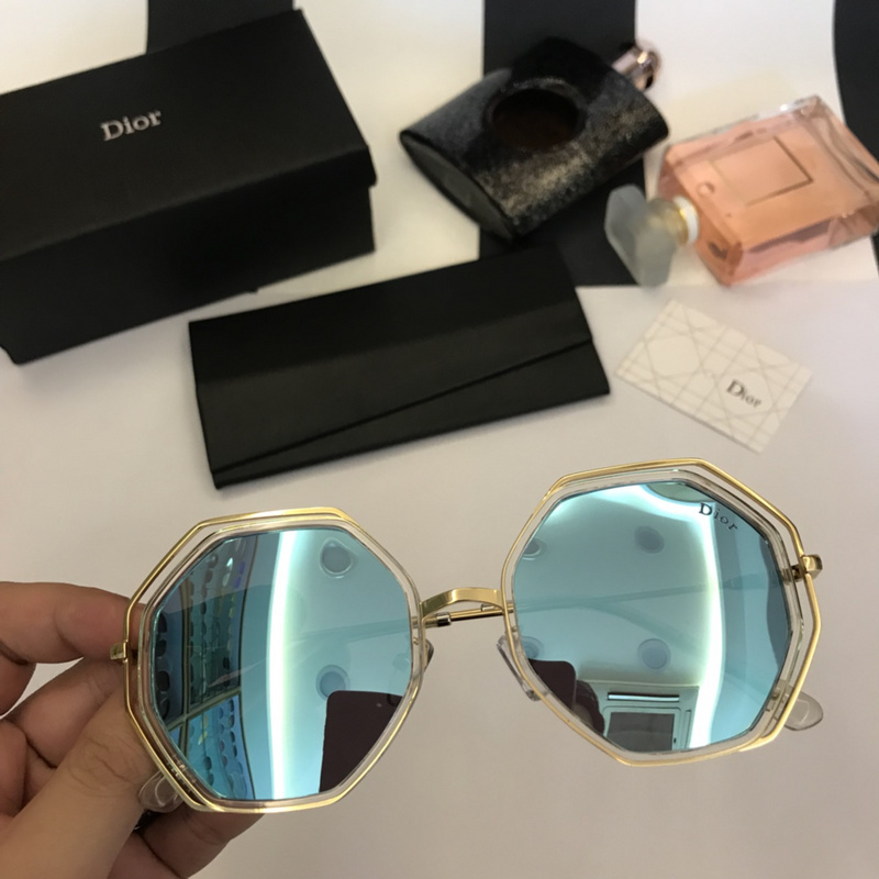 Dior Sunglasses AAAA-178