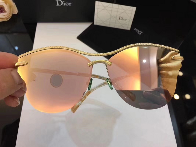 Dior Sunglasses AAAA-210