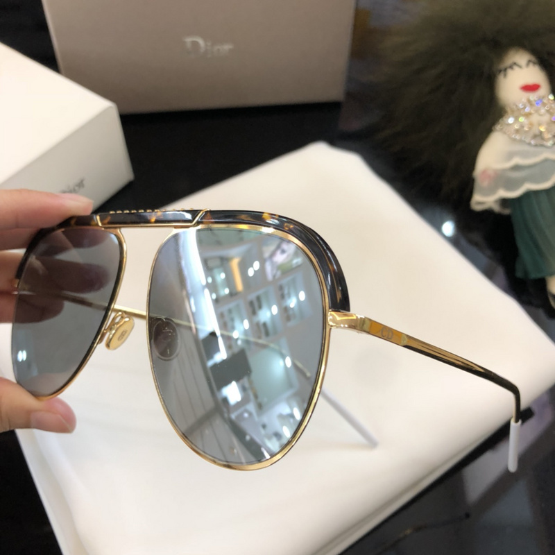 Dior Sunglasses AAAA-229