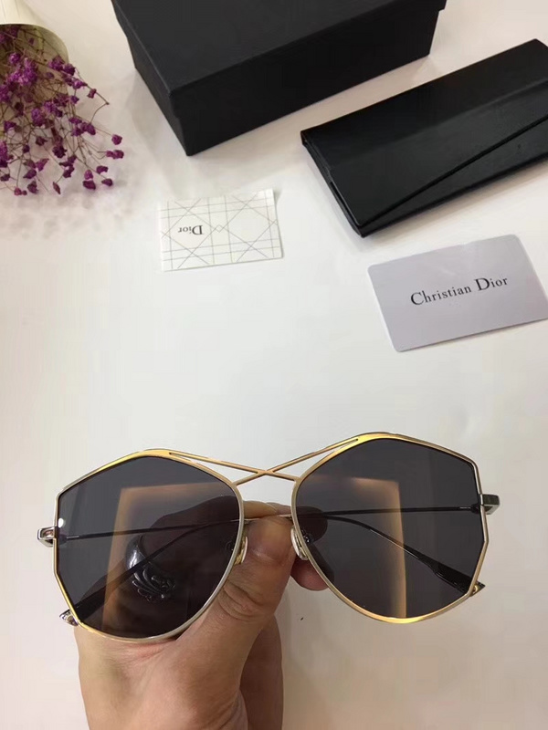 Dior Sunglasses AAAA-251