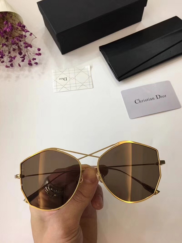 Dior Sunglasses AAAA-253