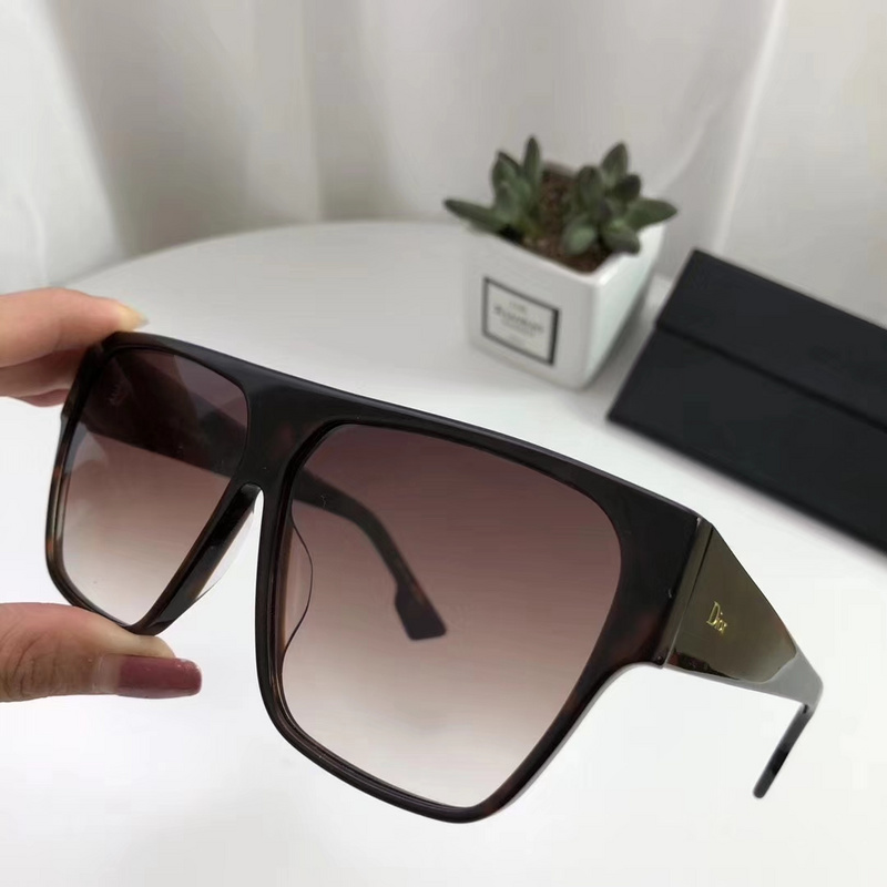 Dior Sunglasses AAAA-272