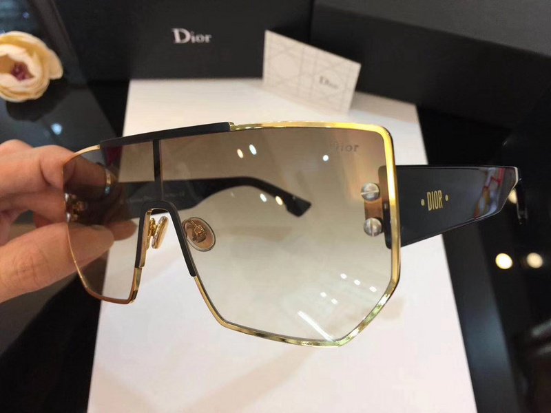 Dior Sunglasses AAAA-283