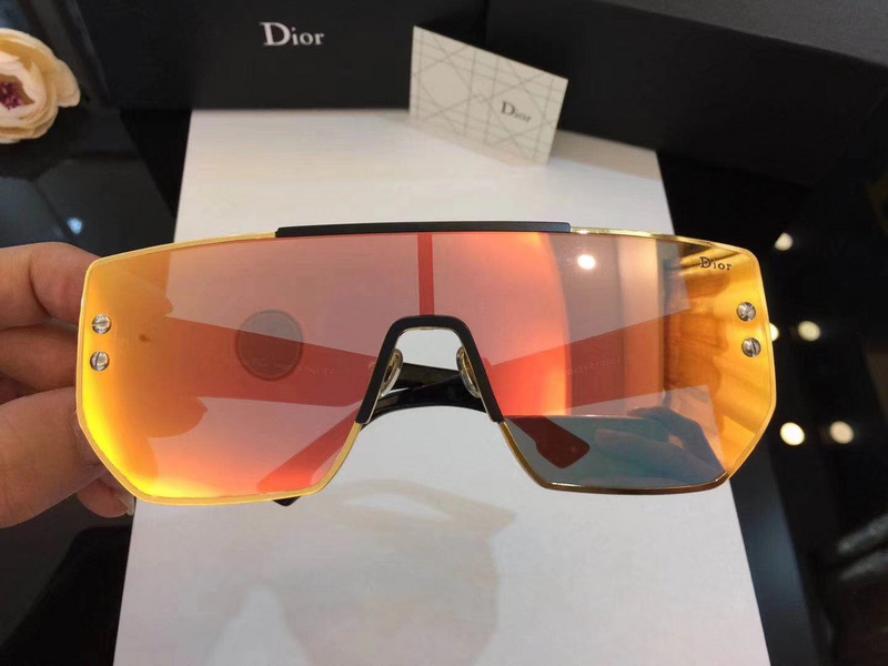 Dior Sunglasses AAAA-289