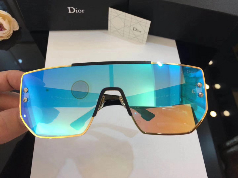 Dior Sunglasses AAAA-291