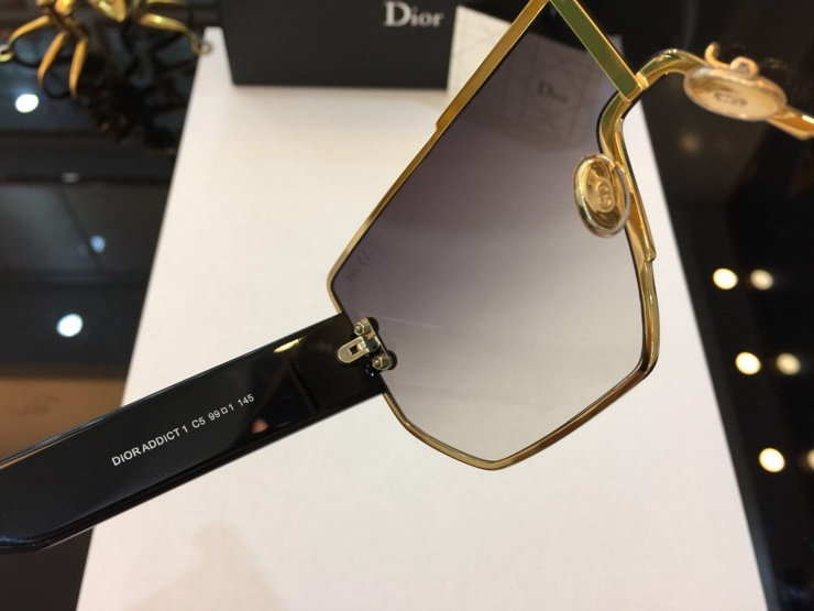 Dior Sunglasses AAAA-293