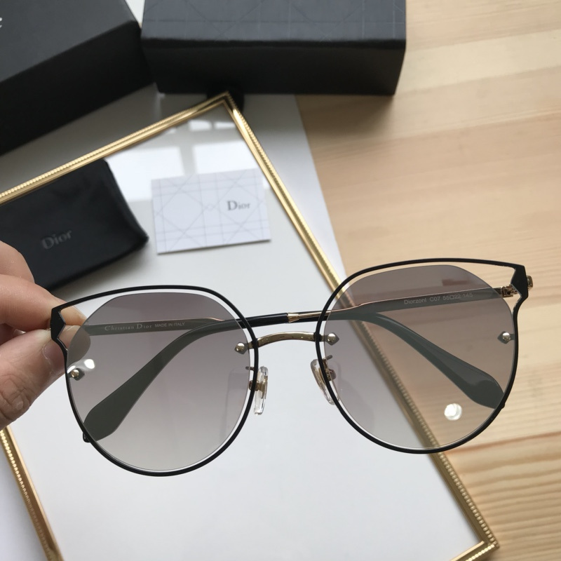 Dior Sunglasses AAAA-299