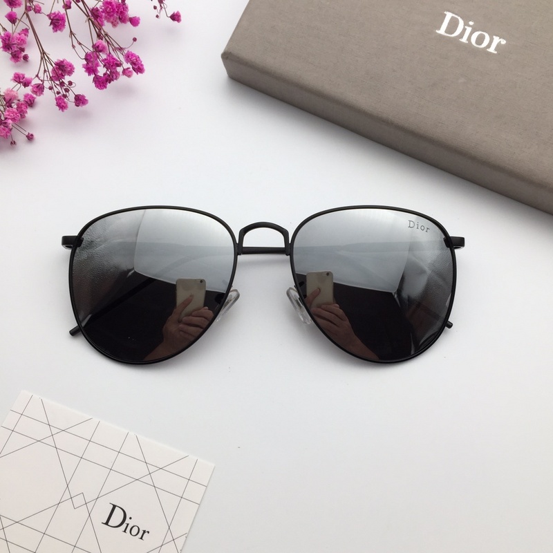 Dior Sunglasses AAAA-339