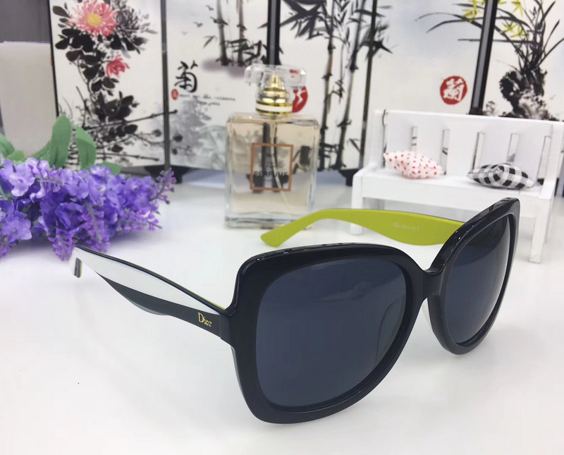 Dior Sunglasses AAAA-401