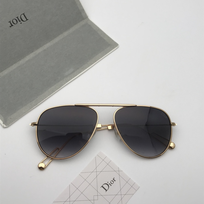 Dior Sunglasses AAAA-411