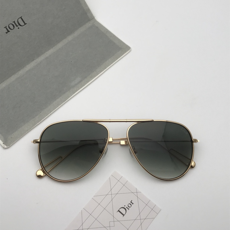 Dior Sunglasses AAAA-413