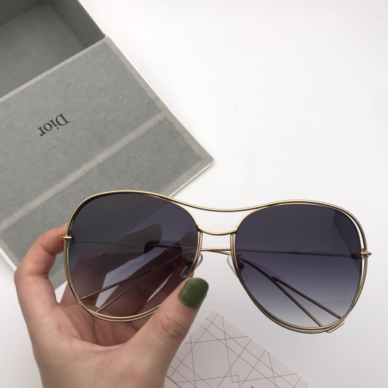 Dior Sunglasses AAAA-418