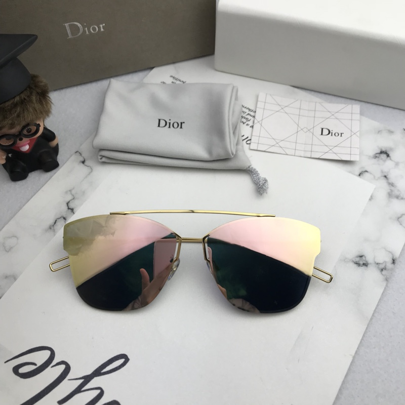 Dior Sunglasses AAAA-440