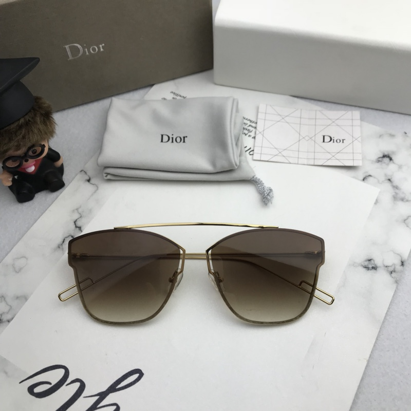 Dior Sunglasses AAAA-443