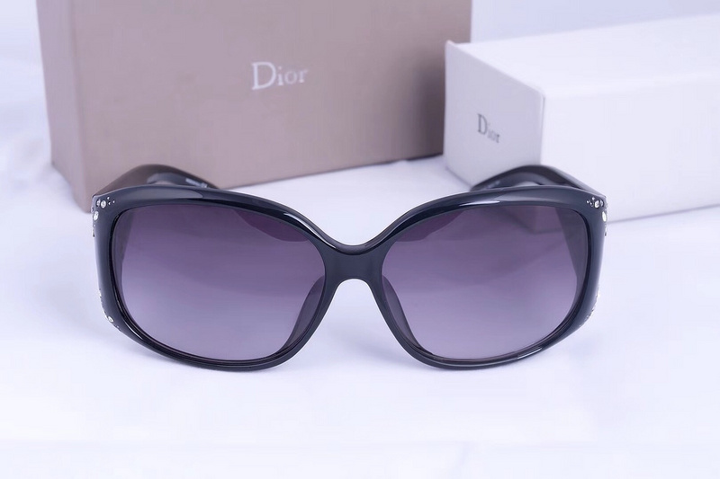 Dior Sunglasses AAAA-452