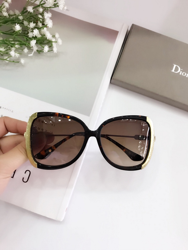 Dior Sunglasses AAAA-460