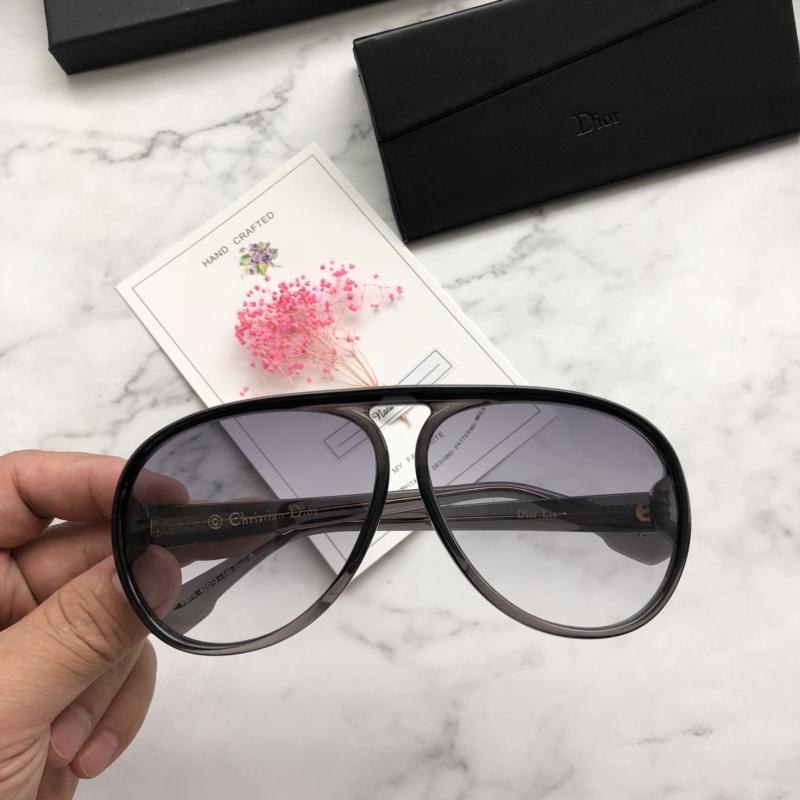 Dior Sunglasses AAAA-491