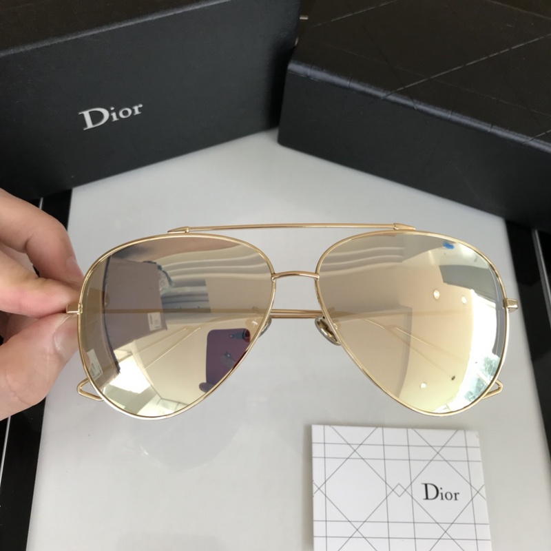 Dior Sunglasses AAAA-523