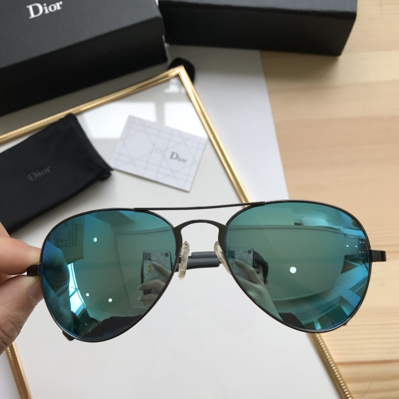 Dior Sunglasses AAAA-532