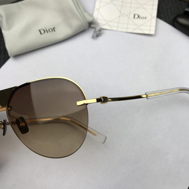 Dior Sunglasses AAAA-570