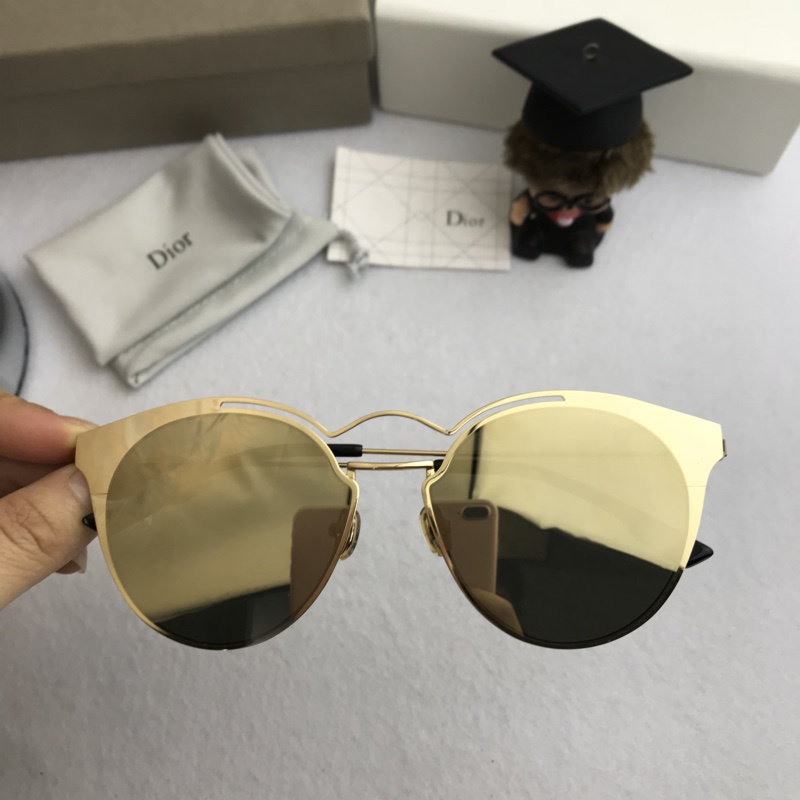 Dior Sunglasses AAAA-571