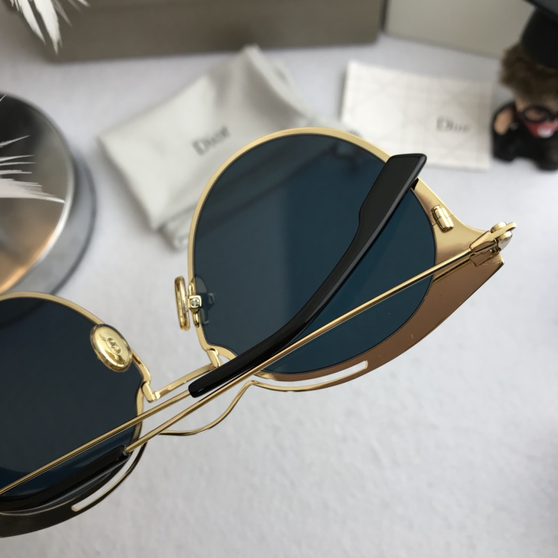 Dior Sunglasses AAAA-578