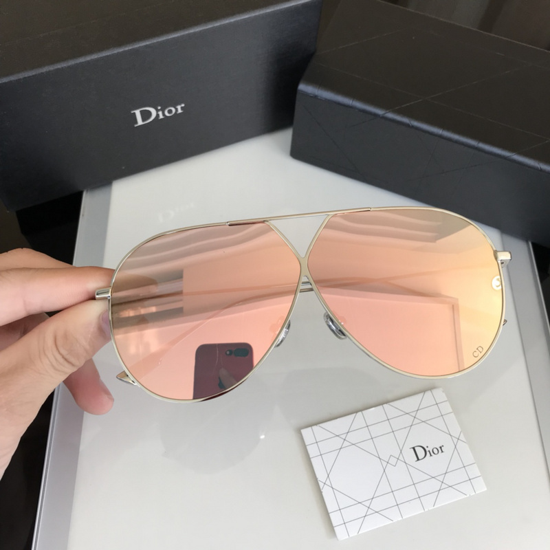 Dior Sunglasses AAAA-582