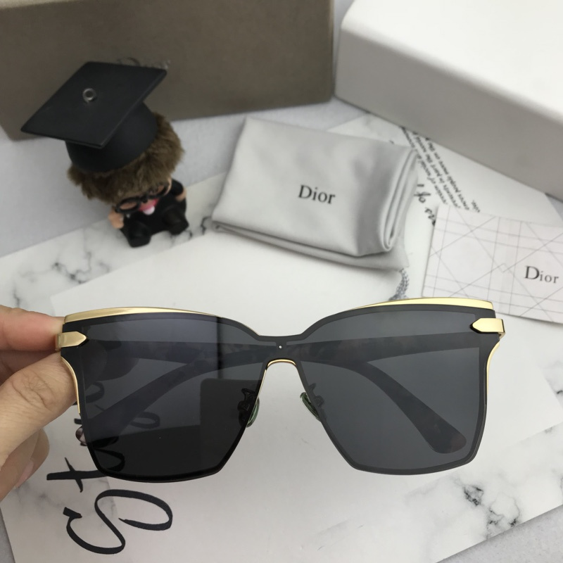 Dior Sunglasses AAAA-608