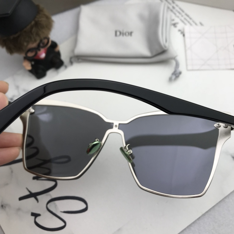 Dior Sunglasses AAAA-610