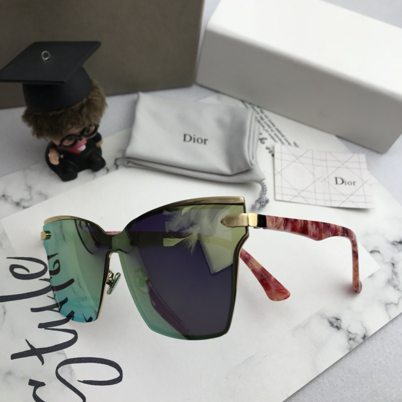 Dior Sunglasses AAAA-614