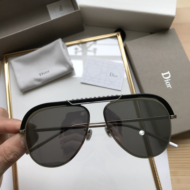 Dior Sunglasses AAAA-632