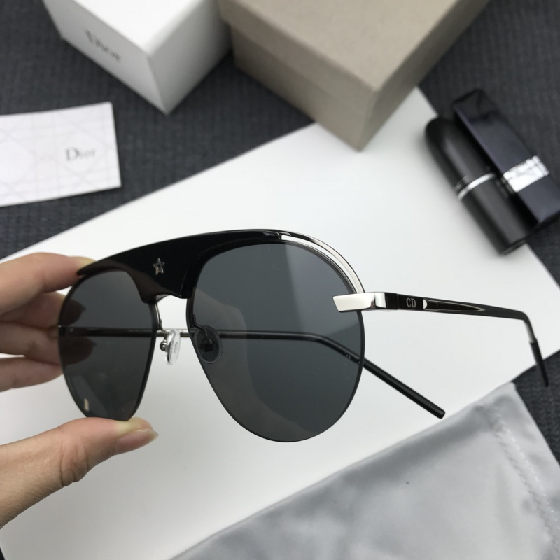 Dior Sunglasses AAAA-650