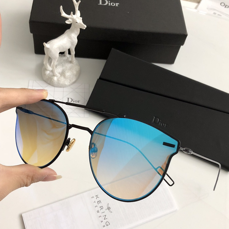 Dior Sunglasses AAAA-745