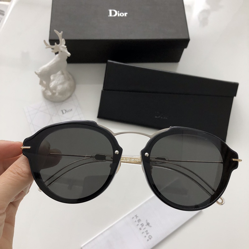 Dior Sunglasses AAAA-748