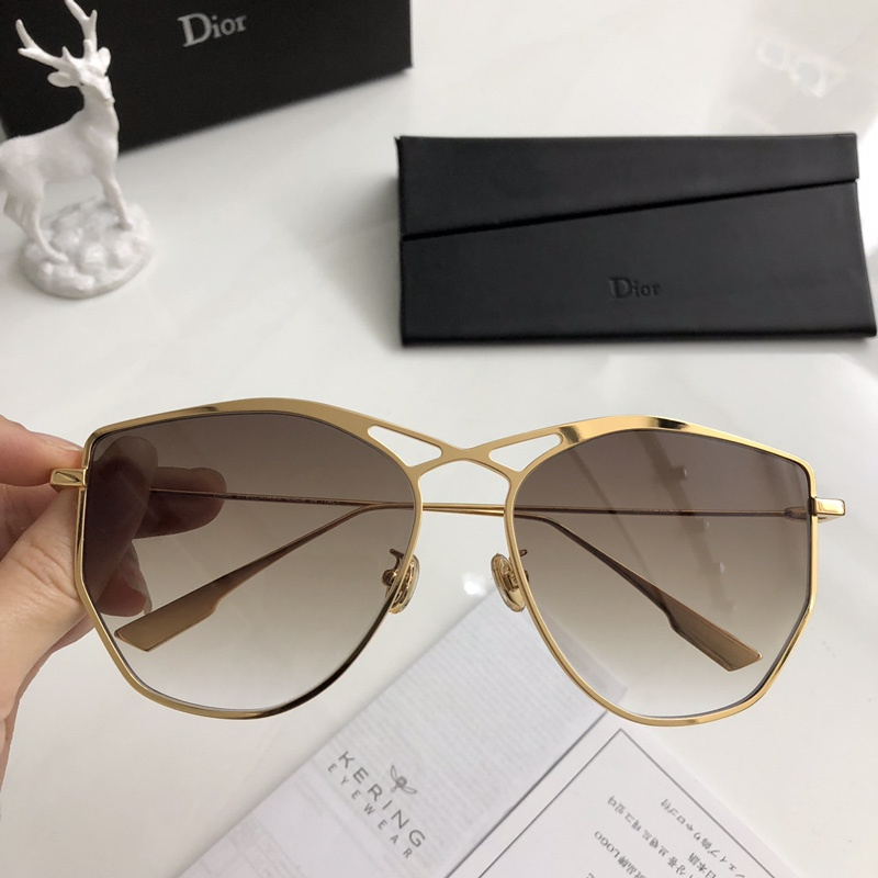 Dior Sunglasses AAAA-763