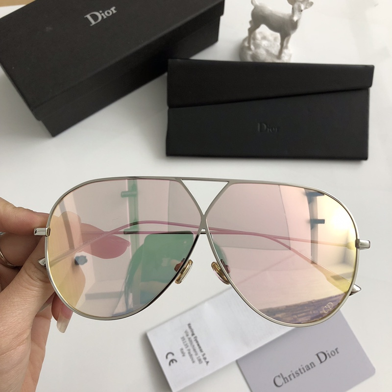 Dior Sunglasses AAAA-779