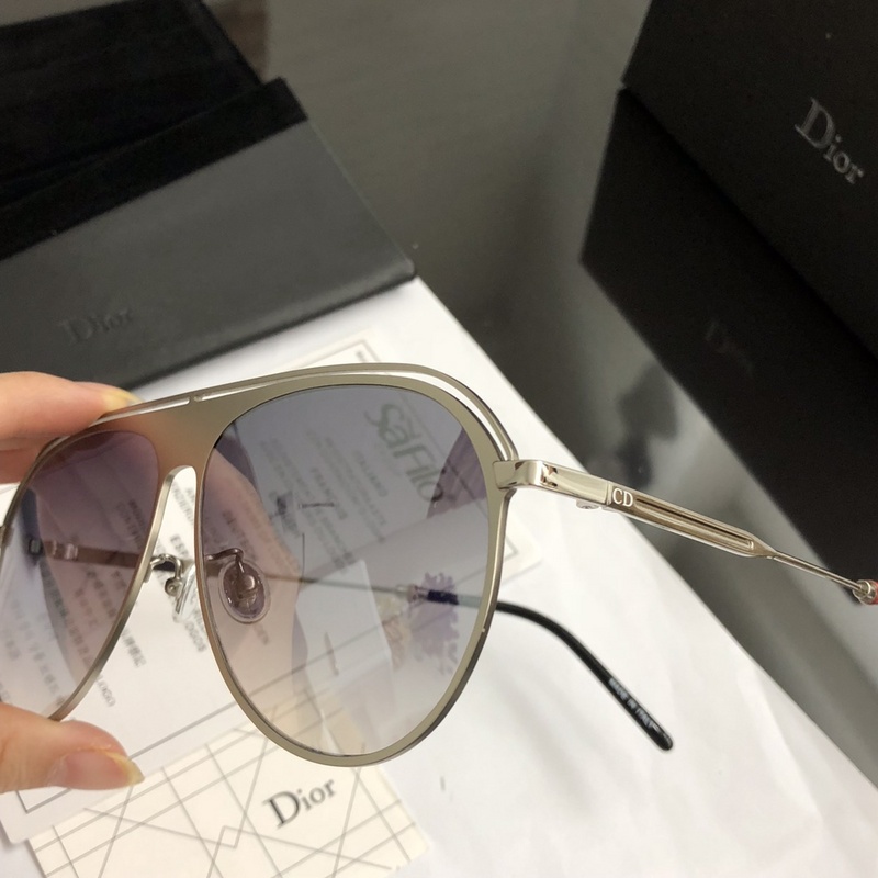 Dior Sunglasses AAAA-844