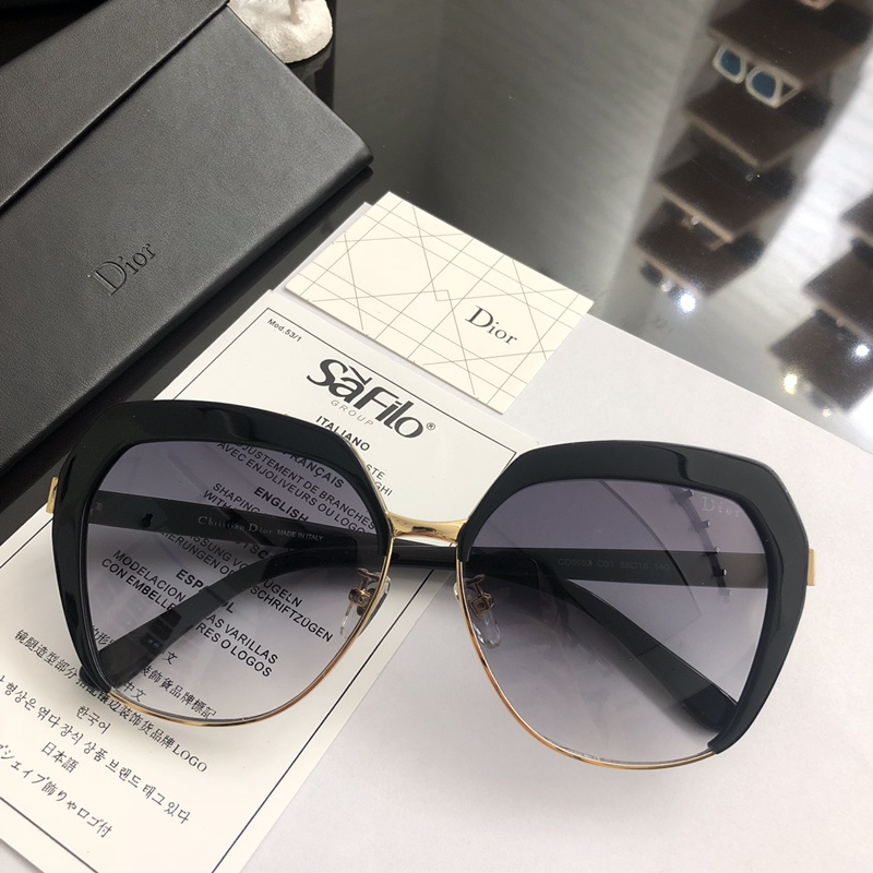 Dior Sunglasses AAAA-887