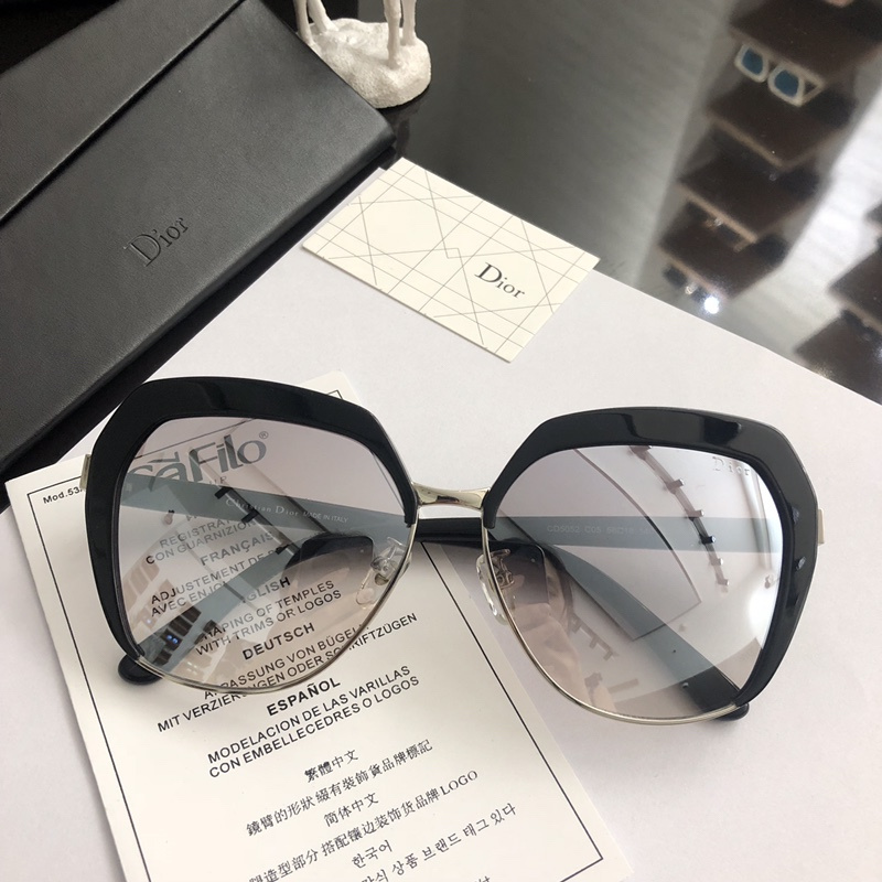 Dior Sunglasses AAAA-888