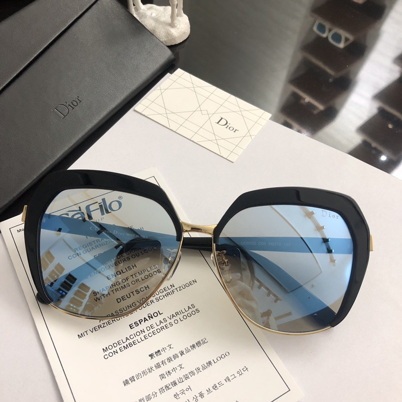 Dior Sunglasses AAAA-890