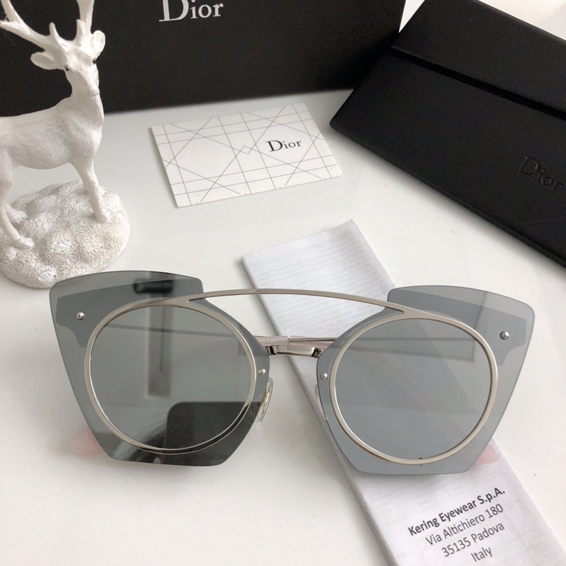 Dior Sunglasses AAAA-899